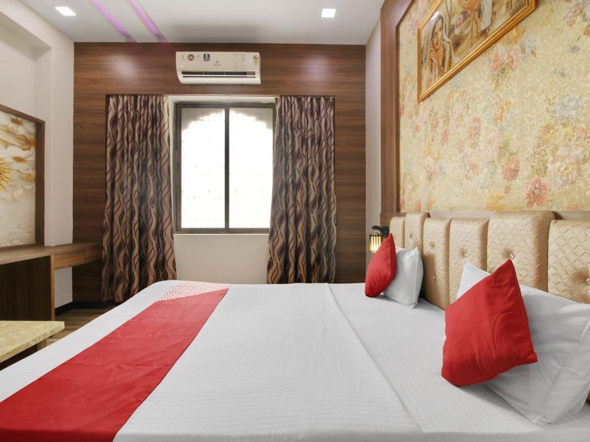 Oyo 72429 New Abhinandan Hotel Amroha Ngoại thất bức ảnh