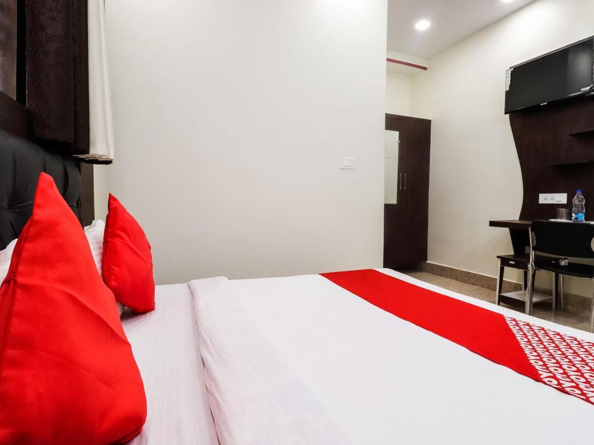 Oyo 72429 New Abhinandan Hotel Amroha Ngoại thất bức ảnh
