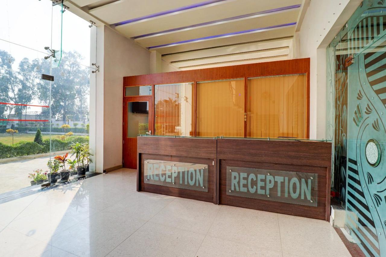 Oyo 72429 New Abhinandan Hotel Amroha Ngoại thất bức ảnh