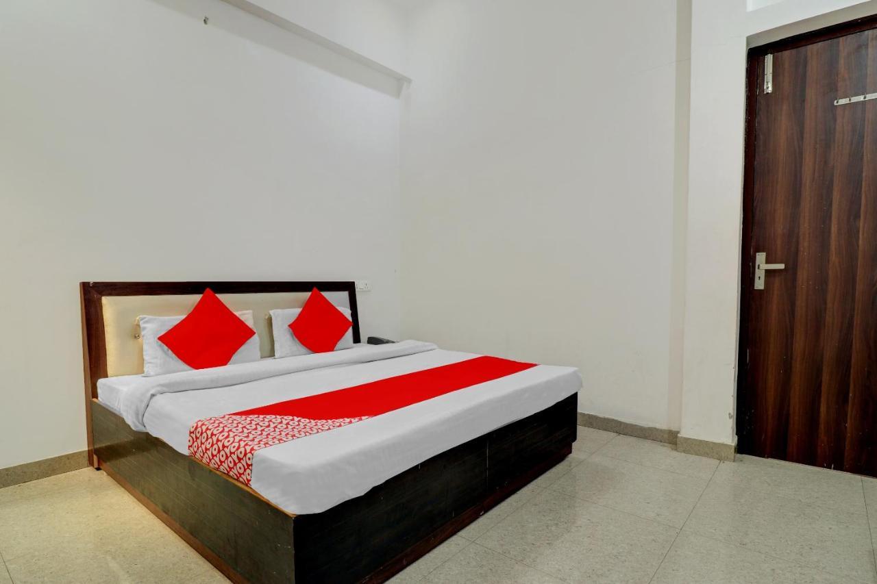 Oyo 72429 New Abhinandan Hotel Amroha Ngoại thất bức ảnh